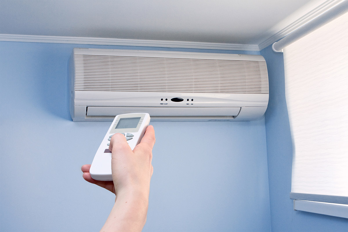 photo Heating and air conditioning controls